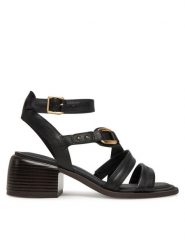 Clarks Sandały Morwyn Strap 26181243 Czarny. Czarne sandały damskie Clarks, bez wzorów, ze skóry, bez obcasa, na słupku, bez zapięcia. W wyprzedaży za 359.99 zł.