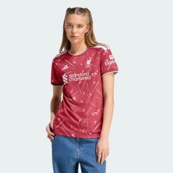Koszulka domowa Liverpool FC 26/27. Czerwone koszulki sportowe damskie Adidas, l, bez wzorów, z dzianiny, bez kołnierzyka, bez ramiączek, do piłki nożnej, climacool (adidas). Za 439.00 zł.