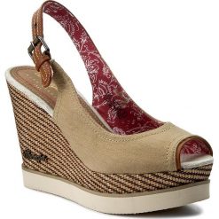 Espadryle WRANGLER - Kelly Indigo Chan WF07327JD Taupe 29. Sandały damskie marki Wrangler. W wyprzedaży za 209.00 zł.