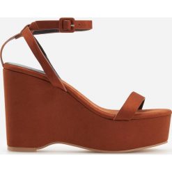 Sandały na koturnie - Brązowy. Sandały damskie marki Reserved. Za 139.99 zł.
