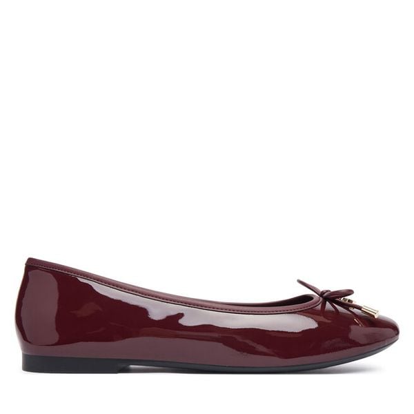 Baleriny Tommy Hilfiger. Czerwone baleriny damskie Tommy Hilfiger, bez wzorów, bez obcasa. Za 409.99 zł.