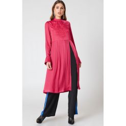 Free People Haftowana tunika New Day - Pink. Różowe tuniki damskie Free People, z haftami, z poliesteru, ze stójką. W wyprzedaży za 230.99 zł.