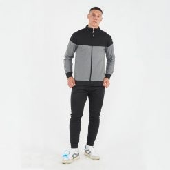 Komplet sportowy ILLINOIS dla dorosłych. Czarne buty sportowe męskie Legea, z dresówki, bez zapięcia, na fitness i siłownię. W wyprzedaży za 147.50 zł.