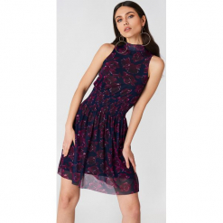 NA-KD Karbowana siateczkowa sukienka - Purple,Multicolor. Fioletowe sukienki damskie NA-KD, ze stójką. W wyprzedaży za 36.59 zł.