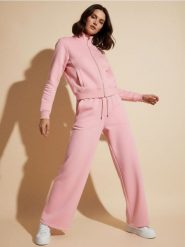 Spodnie dresowe wide leg - różowy. Czerwone spodnie dresowe damskie Sinsay, l, bez wzorów, z dresówki. Za 39.99 zł.