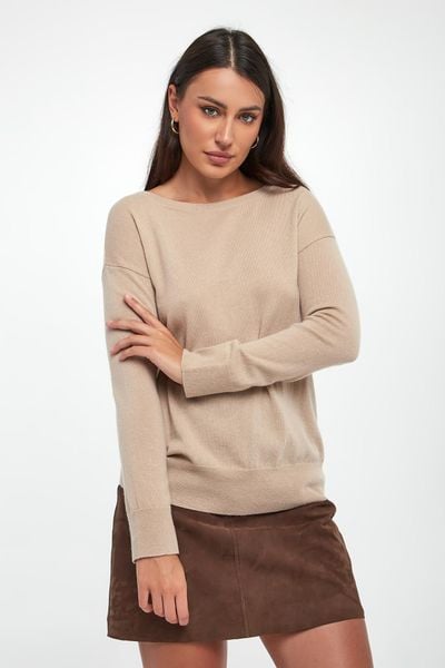Sweter damski wełniany z kaszmirem Nebula MM. Swetry damskie MM, l, bez wzorów, z kaszmiru, bez kołnierzyka, bez ramiączek, bez kaptura. Za 929.00 zł.