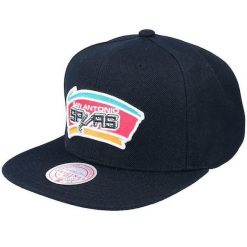 Czapka z daszkiem do koszykówki Mitchell & Ness NBA San Antonio Spurs czarna. Czarne czapki i kapelusze męskie Mitchell & Ness, bez wzorów, sportowe. Za 149.00 zł.