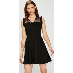 Liu Jo - Sukienka. Czarne sukienki damskie Liu Jo, m, bez wzorów, z dzianiny, casualowe, bez kołnierzyka, bez ramiączek. W wyprzedaży za 399.90 zł.