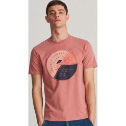 T-shirt z nadrukiem - Pomarańczowy. T-shirty damskie marki Reserved. Za 29.99 zł.