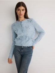 Prążkowany kardigan z kokardkami - jasnoniebieski. Niebieskie kardigany damskie Reserved, l, bez wzorów, z dzianiny. W wyprzedaży za 109.99 zł.