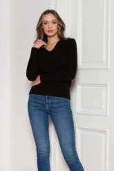 Sweter w Serek z Dzianiny w Prążek - Czarny. Czarne swetry damskie Lanti, l, bez wzorów, z dzianiny, bez kołnierzyka, bez ramiączek, bez kaptura. Za 229.90 zł.