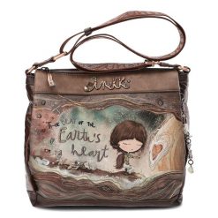 Brązowa Torebka Anekke Elegancka Listonoszka Damska. Brązowe listonoszki damskie Anekke, z aplikacjami, z materiału, eleganckie, zdobione, bez dodatków. Za 369.00 zł.