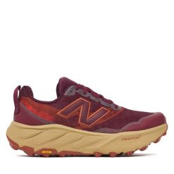 Buty do biegania New Balance. Czerwone obuwie sportowe damskie New Balance, bez wzorów, do biegania. Za 699.99 zł.