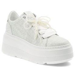 Srebrne Sneakersy Chebello Stylowe Obuwie Damskie Na Platformie. Szare obuwie sportowe damskie CheBello, bez wzorów, z materiału, eleganckie, bez obcasa, na platformie, bez zapięcia. Za 599.00 zł.