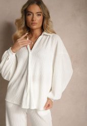 Biała Prążkowana Koszula o Kroju Oversize z Bufiastymi Rękawami Nerriana. Białe bluzki damskie Renee, l, bez wzorów, prążkowane, eleganckie, bez kołnierzyka, bez ramiączek. Za 119.99 zł.