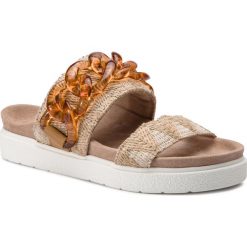 Klapki INUIKII - Slipper Chain Raffia 70104-13 Sand. Brązowe klapki damskie Inuikii, z aplikacjami, ze skóry, bez obcasa, bez zapięcia. W wyprzedaży za 549.00 zł.