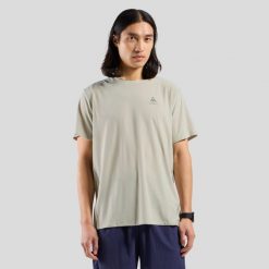 Koszulka męska Odlo ZEROWEIGHT CHILL-TEC T-shirt. Białe koszulki sportowe męskie Odlo, m, bez wzorów, sportowe, bez kołnierzyka. Za 269.99 zł.