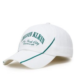 Czapka z daszkiem Calvin Klein. Białe czapki i kapelusze damskie Calvin Klein, bez wzorów. Za 169.99 zł.