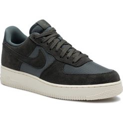 Buty NIKE - Air Force 1 '07 1 AO2409 300 Mineral Spruce/Mineral Spruce. Zielone półbuty na co dzień męskie Nike, z materiału, eleganckie, bez zapięcia. Za 419.00 zł.