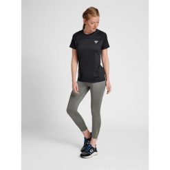 Damskie legginsy 3/4 top Hummel GG-12. Szare legginsy damskie Hummel, l, bez wzorów, z dżerseju, na fitness i siłownię. Za 210.50 zł.