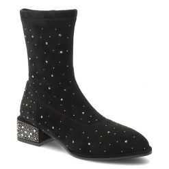 Botki damskie D&A by S.Barski o eleganckim fasonie z elastyczną cholewką ozdobnymi kryształkami i niskim stabilnym obcasem czarne, CR62-3356 Black. Czarne kozaki damskie S.BARSKI, z jeansu, bez obcasa, na obcasie. Za 299.00 zł.