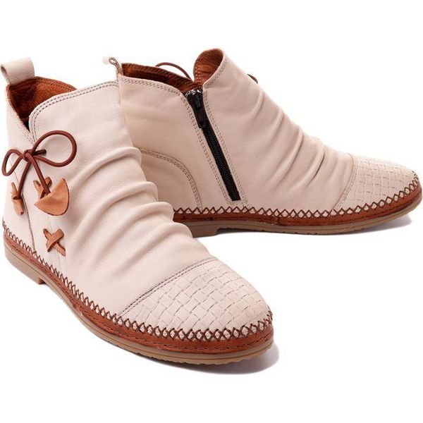 MANITU 990053-81 offwhite, botki damskie. Brązowe botki damskie Manitu, na zimę, ze skóry, bez obcasa, bez zapięcia. Za 324.90 zł.