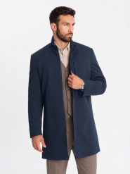Dopasowany strukturalny płaszcz męski z wysokim kołnierzem – granatowy V2 OM-COWC-0117 - M. Niebieskie płaszcze męskie Ombre Clothing, m, z aplikacjami, z materiału, eleganckie, długie, bez kaptura. Za 311.99 zł.