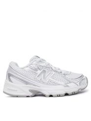 New Balance Sneakersy PZ740WM Biały. Białe buty sportowe chłopięce New Balance, bez wzorów, z materiału, bez zapięcia. Za 299.99 zł.
