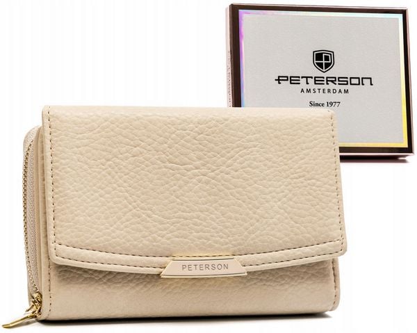 Portfel damski Peterson PTN 001-HB beżowy. Brązowe portfele damskie Peterson, bez wzorów, ze skóry ekologicznej. Za 54.00 zł.