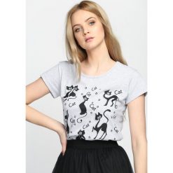 Szary T-shirt Orgullo. T-shirty damskie Born2be. Za 14.99 zł.