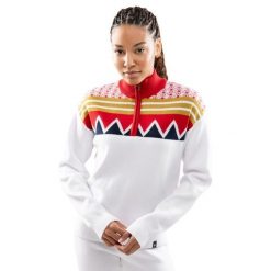 Damski sweter dzianinowy ze stójką Siroko Sapporo-W White. Białe swetry damskie SIROKO, l, bez wzorów, z dzianiny, bez kołnierzyka, bez ramiączek, krótkie, bez kaptura. Za 257.00 zł.