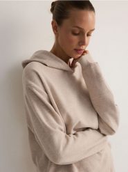 Bluza oversize z kapturem - beżowy. Brązowe bluzy damskie Reserved, l, bez wzorów, z bawełny, z kapturem. W wyprzedaży za 79.99 zł.