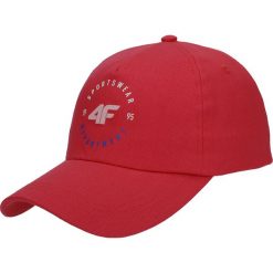 Czapka z daszkiem damska CAD302 - czerwony. Czapki i kapelusze damskie marki 4f. Za 39.99 zł.