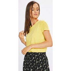 Jacqueline de Yong - Top. Szare topy damskie Jacqueline de Yong, z dzianiny, z okrągłym kołnierzem, z krótkim rękawem. W wyprzedaży za 29.90 zł.