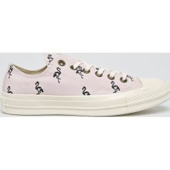 Converse - Tenisówki. Trampki i tenisówki damskie Converse. W wyprzedaży za 299.90 zł.