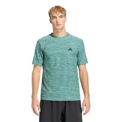 Koszulka adidas Workout Essentials Flex. Zielone koszulki sportowe męskie Adidas, l, bez wzorów, z włókna, bez kołnierzyka, bez ramiączek, na fitness i siłownię, climacool (adidas). Za 180.50 zł.