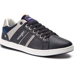 Sneakersy WRANGLER - Marshall Paso WM91041A Navy 016. Półbuty na co dzień męskie marki Wrangler. Za 249.00 zł.