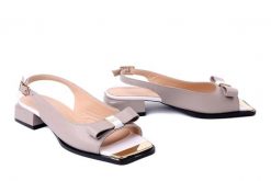 BOCCATO G734 313 16-04 beżowy, sandały damskie. Brązowe sandały damskie Boccato, bez wzorów, z gumy, bez obcasa, na obcasie, bez zapięcia. Za 331.41 zł.