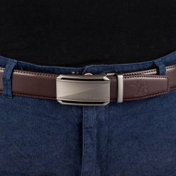 Pasek męski skórzany klamra automatyczna ciemno brązowy Beltimore A51 : Kolory - brązowy, beżowy, Rozmiar pasków - r.110-125 cm. Brązowe paski damskie bez wzorów, ze skóry, wizytowe. Za 64.99 zł.