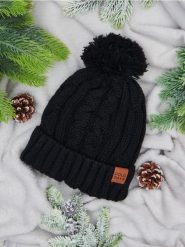Czapka z pomponem - czarny. Czarne czapki i kapelusze męskie Sinsay, z aplikacjami, ze splotem. Za 29.99 zł.