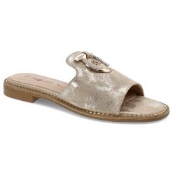 Złote Klapki S.Barski Wygodne Płaskie Obuwie Damskie. Żółte klapki damskie S.BARSKI, bez wzorów, bez obcasa, na płaskiej podeszwie. Za 99.99 zł.