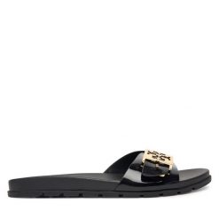 Klapki Tory Burch. Czarne klapki damskie Tory Burch, bez wzorów, bez obcasa. Za 639.99 zł.