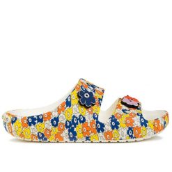 Klapki damskie Crocs MARIMEKKKO CLASIC SANDAL. Klapki damskie Crocs, bez wzorów, z jeansu, wakacyjne, bez obcasa. Za 179.00 zł.