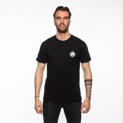 Koszulka z krótkim rękawem Legia eLka. Czarne koszulki sportowe męskie LEGIA, xl, bez wzorów, bez kołnierzyka, bez ramiączek, do piłki nożnej. Za 99.99 zł.