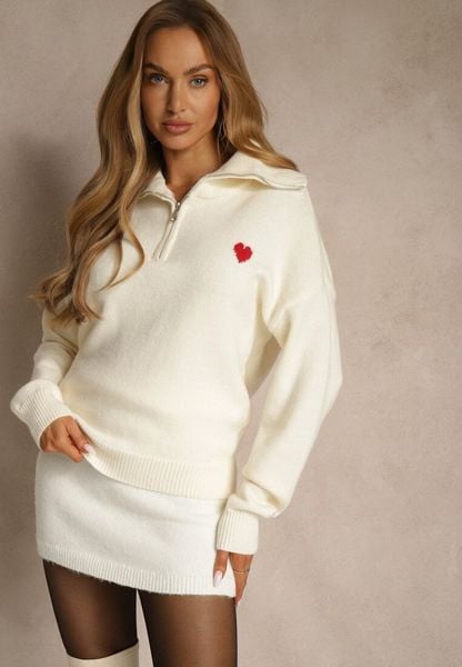Biały Sweter z Wełną Wiskozą i Bawełną z Sercem Monisella. Białe swetry damskie Renee, m, bez wzorów, z bawełny, casualowe, bez kołnierzyka, bez ramiączek, bez kaptura. Za 129.99 zł.