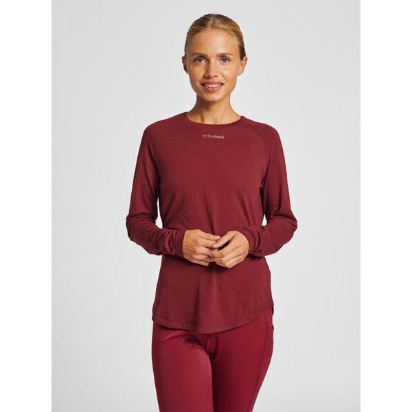 Damska koszulka z długim rękawem Hummel MT Vanja. Czerwone koszulki sportowe damskie Hummel, bez wzorów, bez kołnierzyka, bez ramiączek, na fitness i siłownię. Za 170.00 zł.