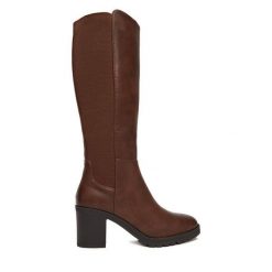 Kozaki Clara Barson. Brązowe kozaki damskie Clara Barson, bez obcasa, na słupku. Za 229.99 zł.