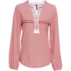 Tunika shirtowa z aplikacjami bonprix czerwono-szarobeżowy wzorzysty. Tuniki damskie bonprix. Za 59.99 zł.