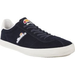 Ellesse niebieskie Shfu0286 Navy. Niebieskie trampki męskie Ellesse, bez wzorów, bez zapięcia. W wyprzedaży za 259.00 zł.