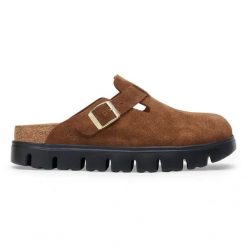 BIRKENSTOCK Boston Chunky LEVE Dark Tea/Black Klapki damskie. Brązowe klapki damskie Birkenstock, bez wzorów, z dzianiny, klasyczne, bez obcasa, na platformie. Za 499.99 zł.